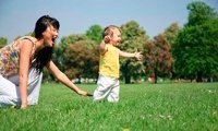 Как научить ребенка ходить самостоятельно
