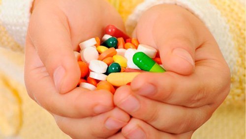 Горсть детских антибиотиков